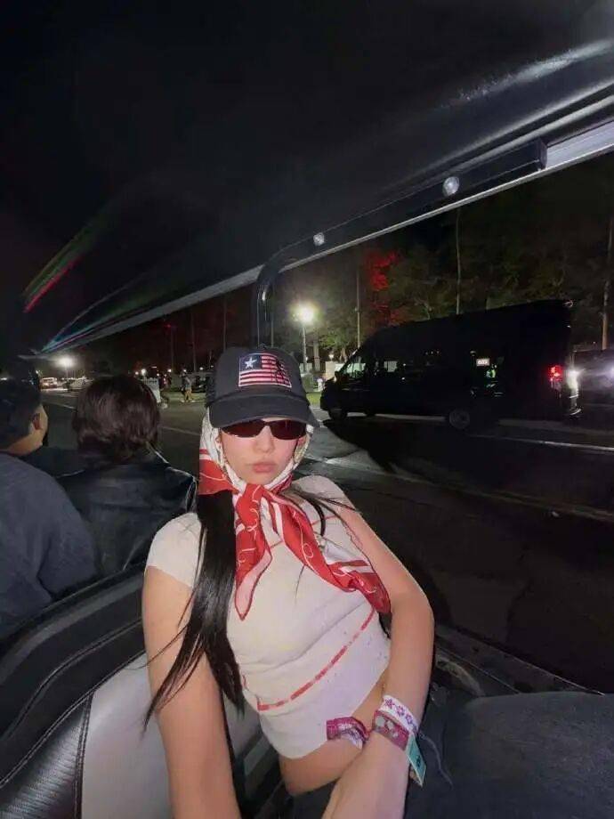 顶级女团成员再燃恋爱传闻？ 插图1