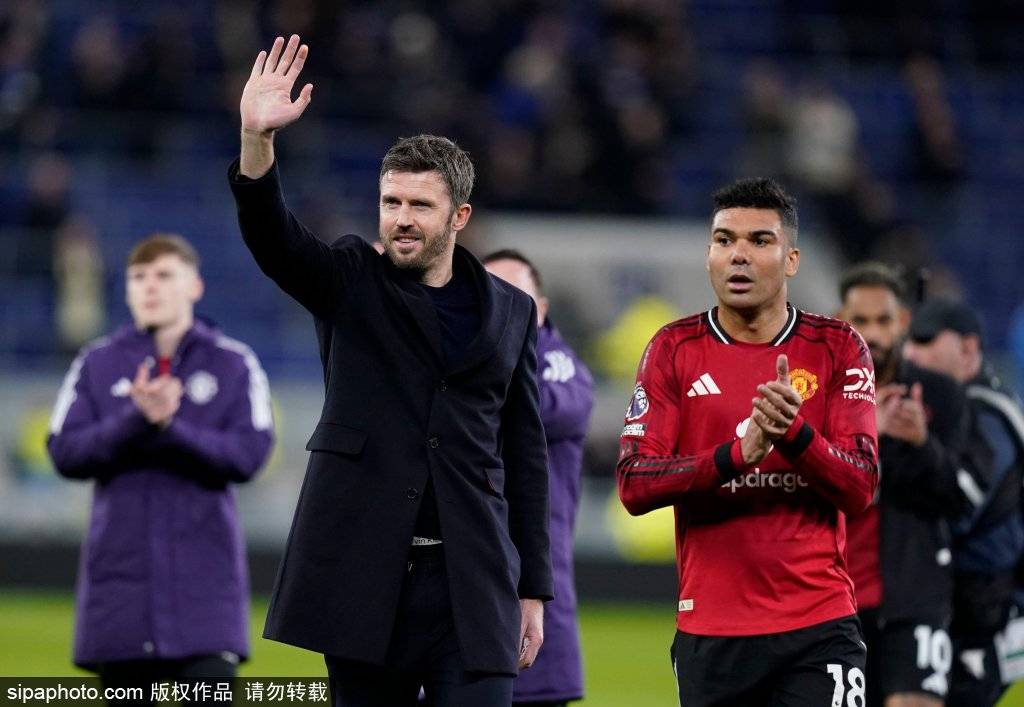 曼联传奇呼吁：欧冠一到手就扶正卡里克，别再拖了！