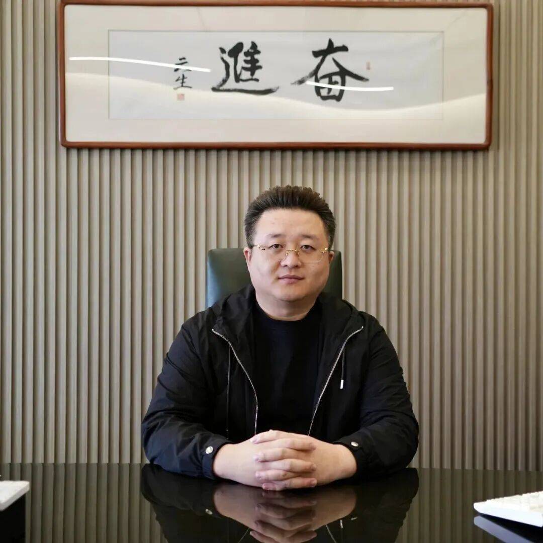 从送货小哥到老总,他让企业产值翻5倍!_姚方方_生产_家具