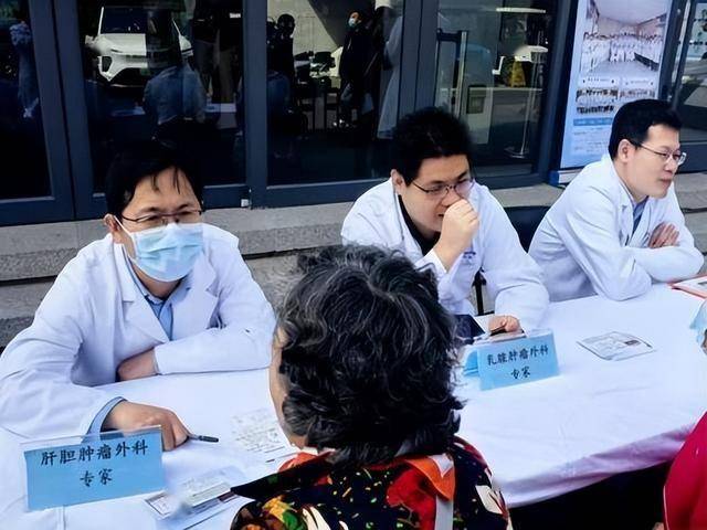 关于世纪坛医院检查陪护加挂号疫苗接种按时协助，全程不耽误的信息