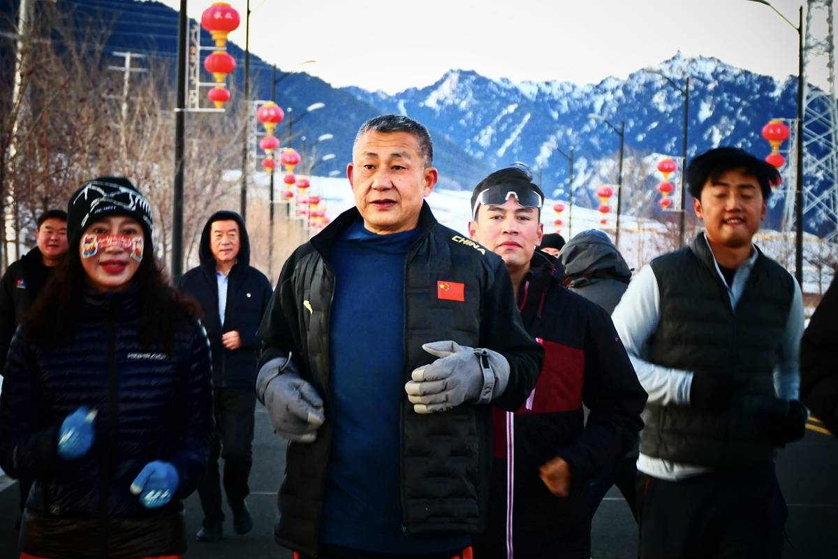 著名企业家李建宏国外遭车祸去世，享年60岁，靠3万元起步打造14亿资产集团，53岁登顶珠峰