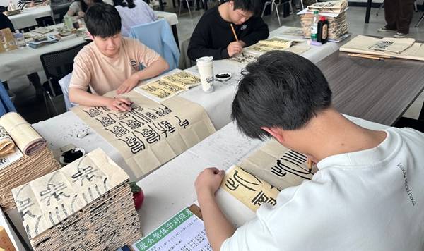 怎样选择江西南昌书法艺考机构