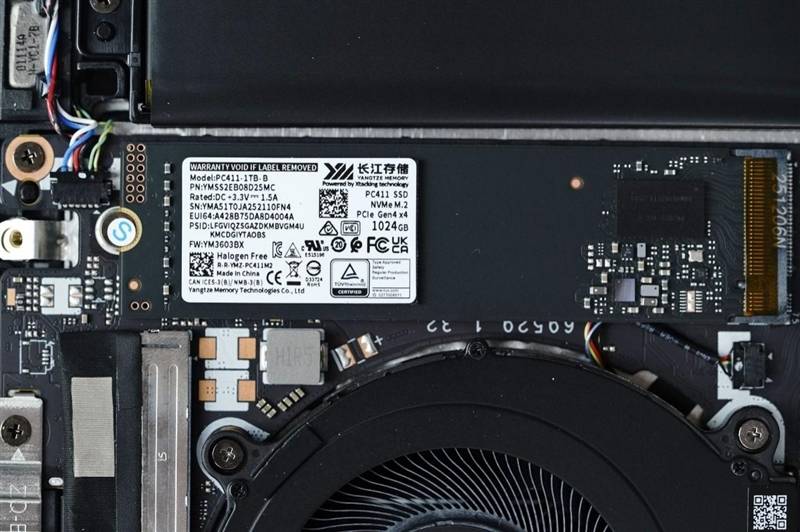 核显本竟敢卖到万元级别！荣耀MagicBook Pro16 2026全面评测：88W满血 + 92Wh续航，这可能是史上最强的核显