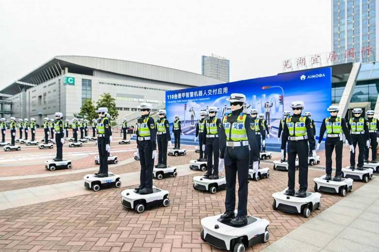 千台签约、百台交付：奇瑞墨甲机器人全面迈入规模化商用新阶段