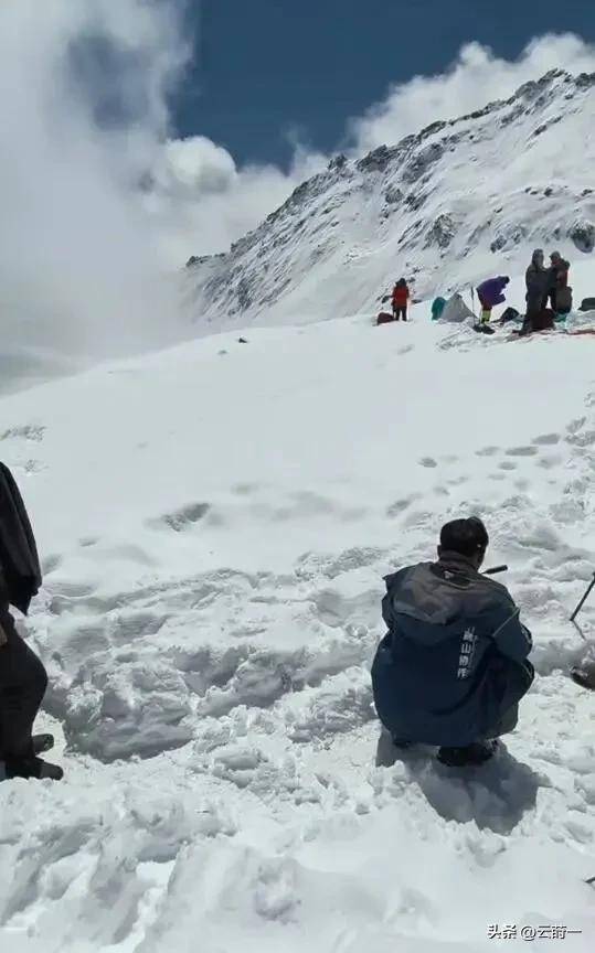 揪心！冻死在4600米雪山的重庆32岁女子，生前本有4次活命的机会_搜狐网