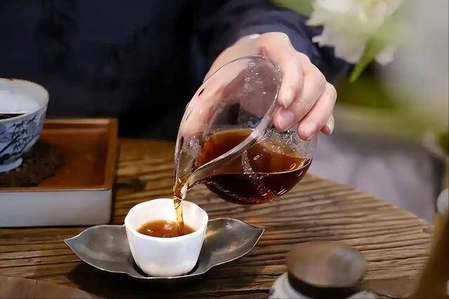 原创            3种茶叶已被列入“伤肝名单”，喝多了或伤肝！再爱喝也要管住嘴