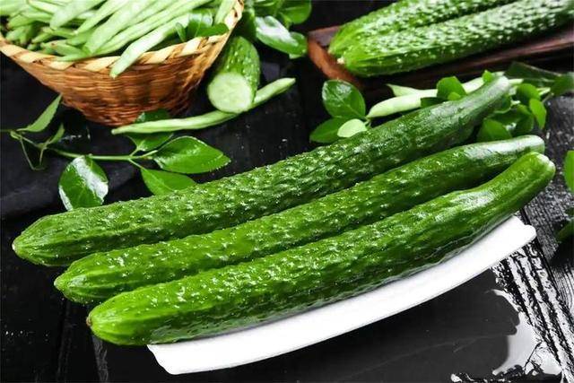 原创            黄瓜被点名！研究发现：吃得越多，高血压患者寿命或越短？真的吗