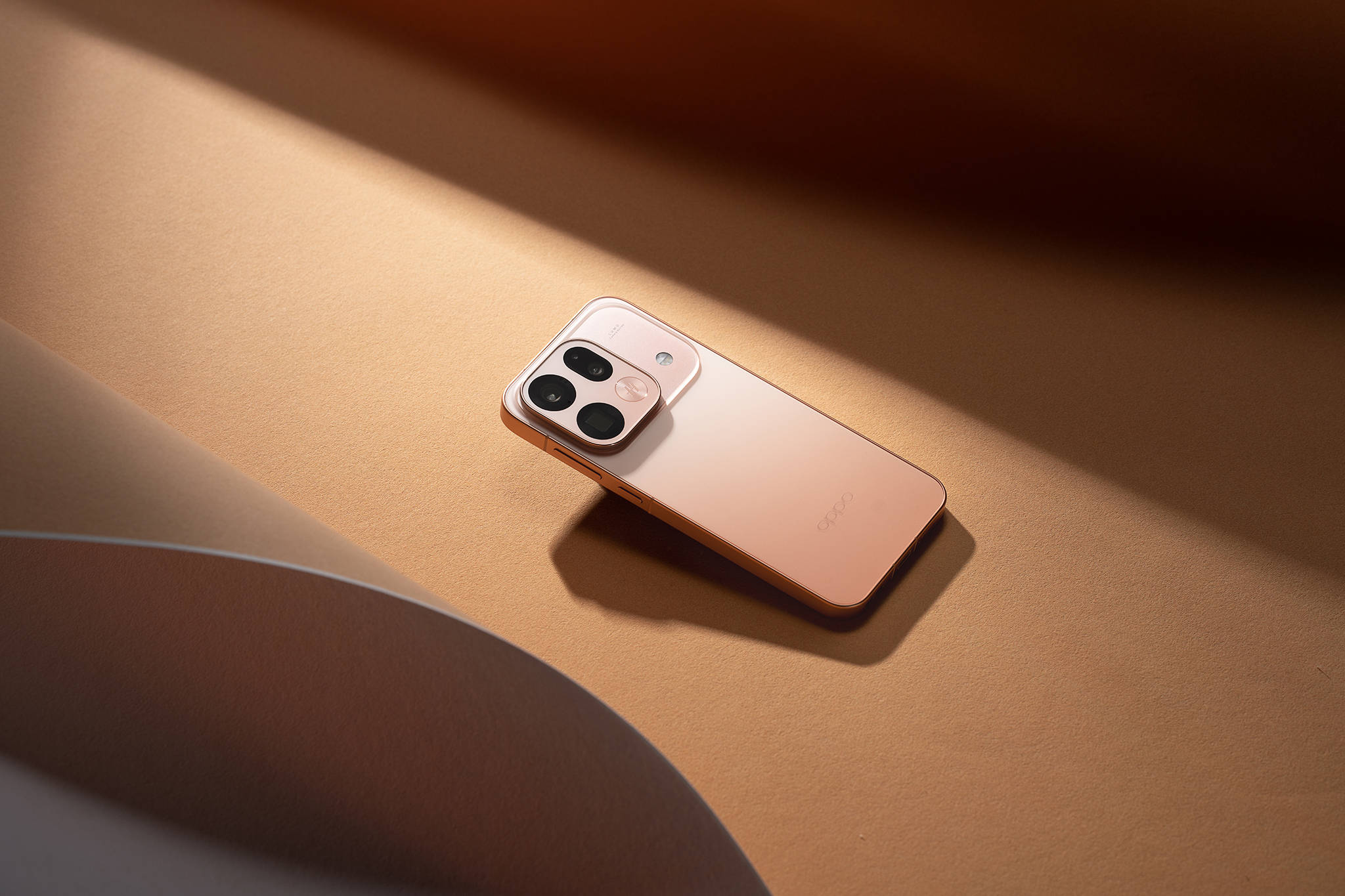 2026年手游旗舰手机推荐:OPPO Find X9s Pro为何是游戏与影像的终极之选?