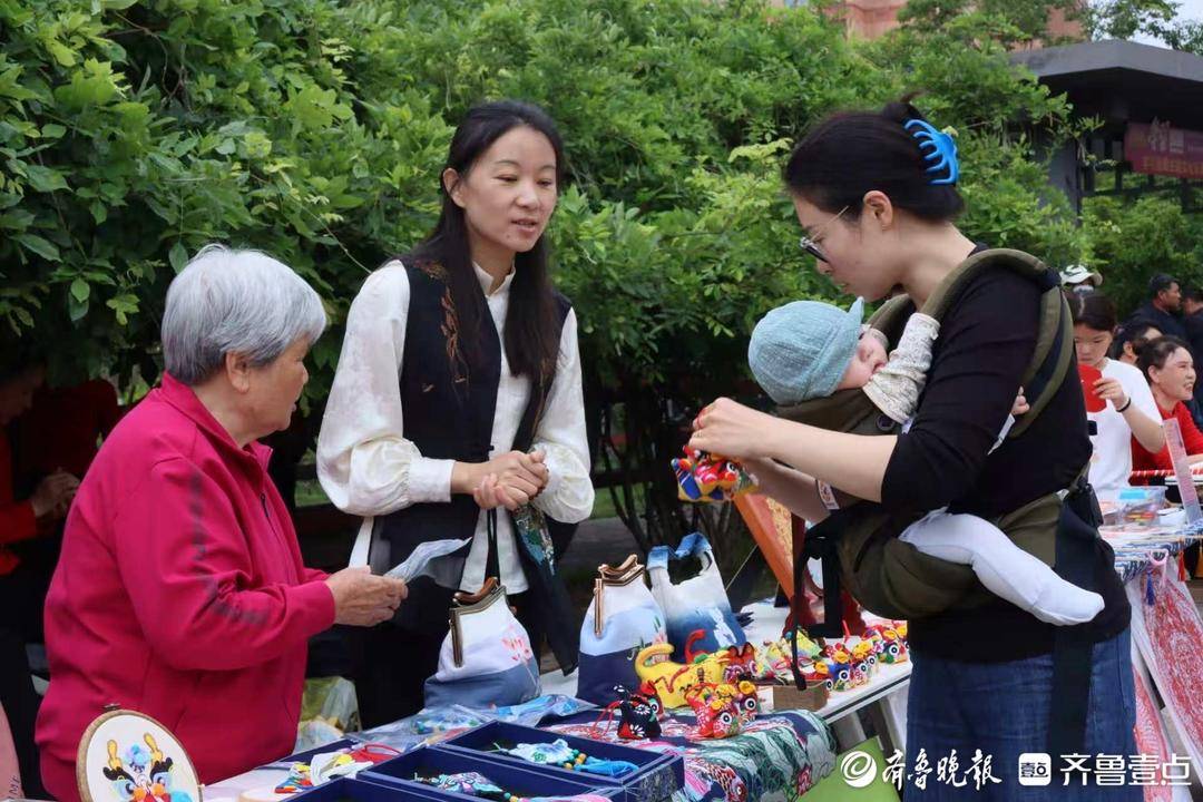 家门口就能上文化艺术课！日照文联强基工程走进石臼社区