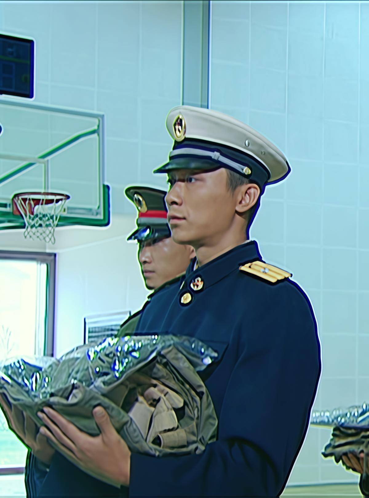 工作_部队_军官