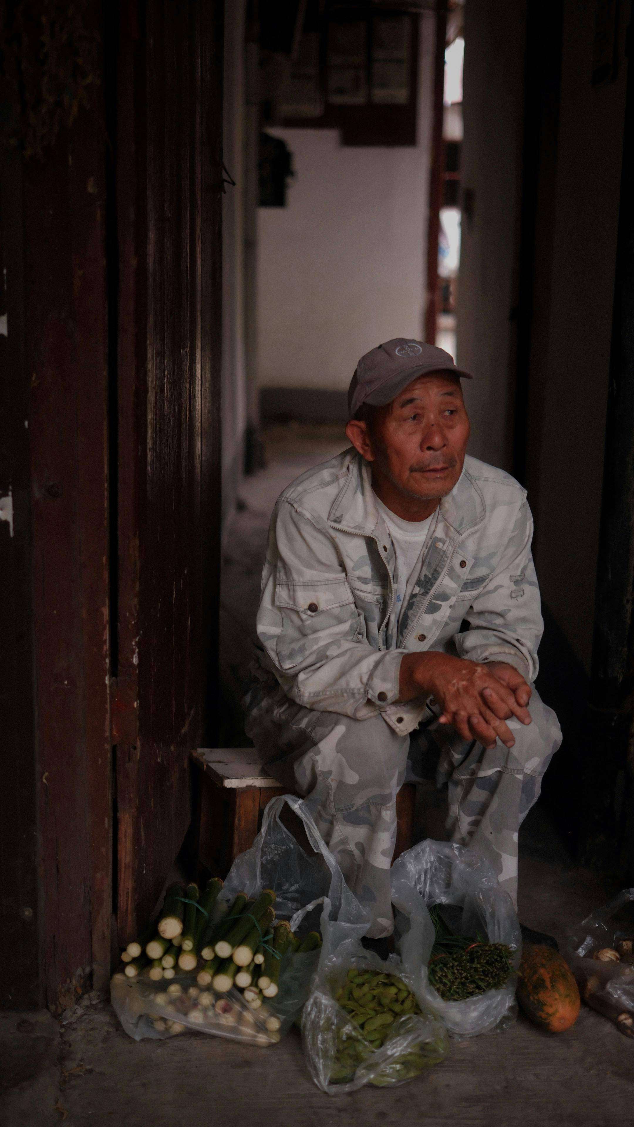 生姜致癌？专家揭秘真相：这3类人要少碰！