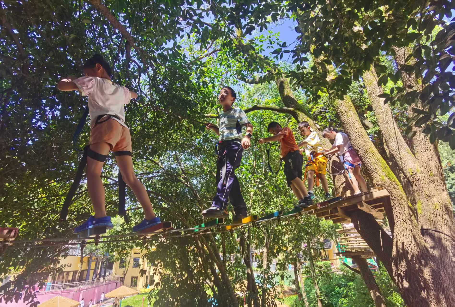 长沙亲子团建场地推荐，少人工痕迹且有陶艺项目