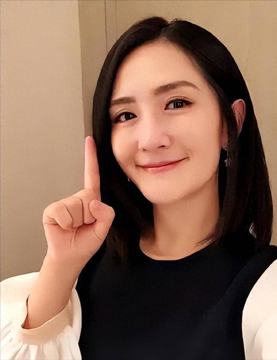 吃相太难看！谢娜官宣巡回演唱会仅48小时被曝已举报到官方