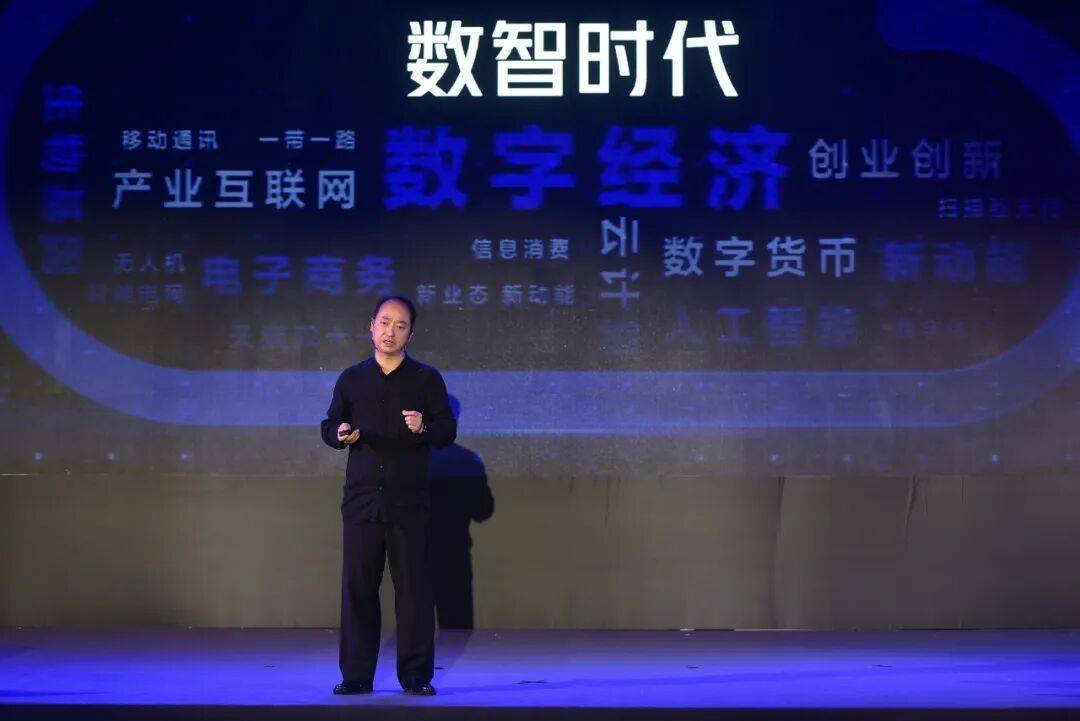 钉钉换帅！陈航卸任，“90后”技术极客陈宇森接任CEO；昨日阿里合伙人委员会批评钉钉管理方式