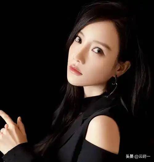 李小璐:年轻时管不住下半身,如今却让自己女儿买了单,她后悔吗
