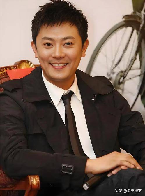 善恶终有报！“插刀教”背刺印小天14年如今的下场真是大快人心