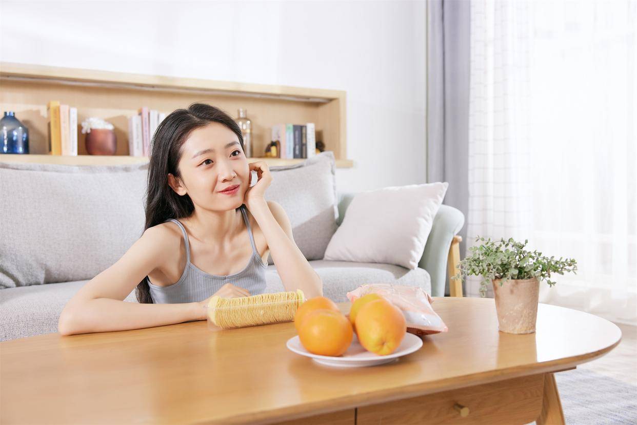 辛选集团主播徐杰直播宣称普通陈皮茶祛湿治病 