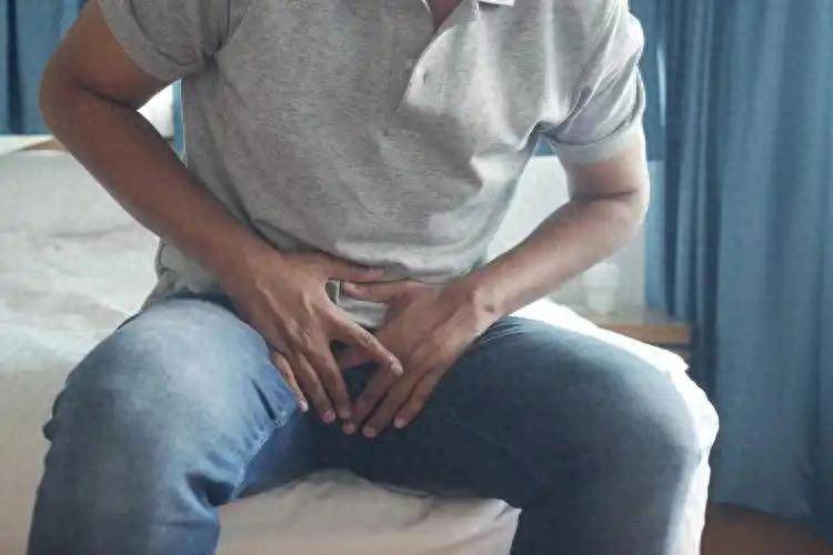 原创            男性为什么容易得前列腺癌？提醒：尽量避免4个行为，别忽视！