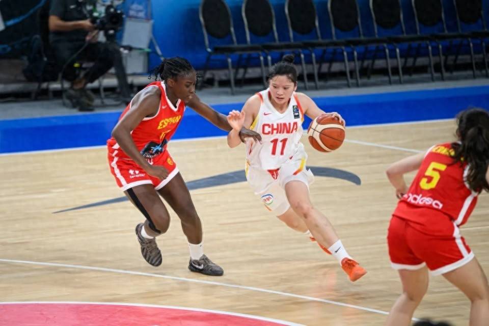 U17世界杯：中国女篮狂输西班牙36分 三分18中2+狂送27失误