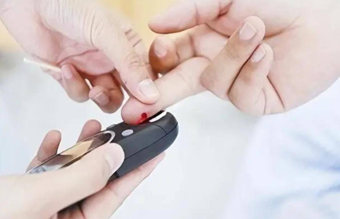 原创            39岁男子患上糖尿病，天天吃茄子，3个月后复诊，医生：你干了啥