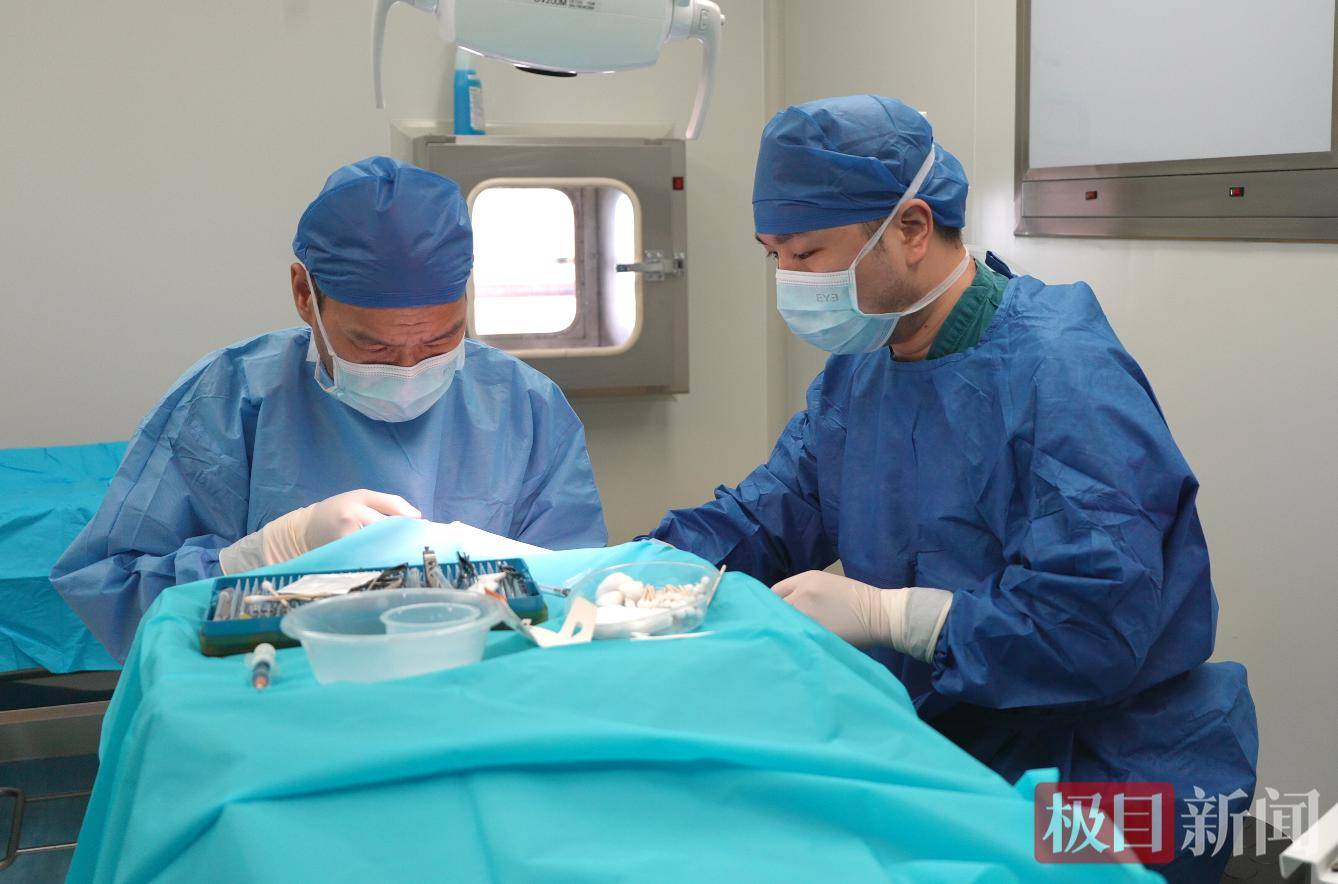 警惕！视物黑影飘动伴视野遮挡，男子确诊视网膜脱离
