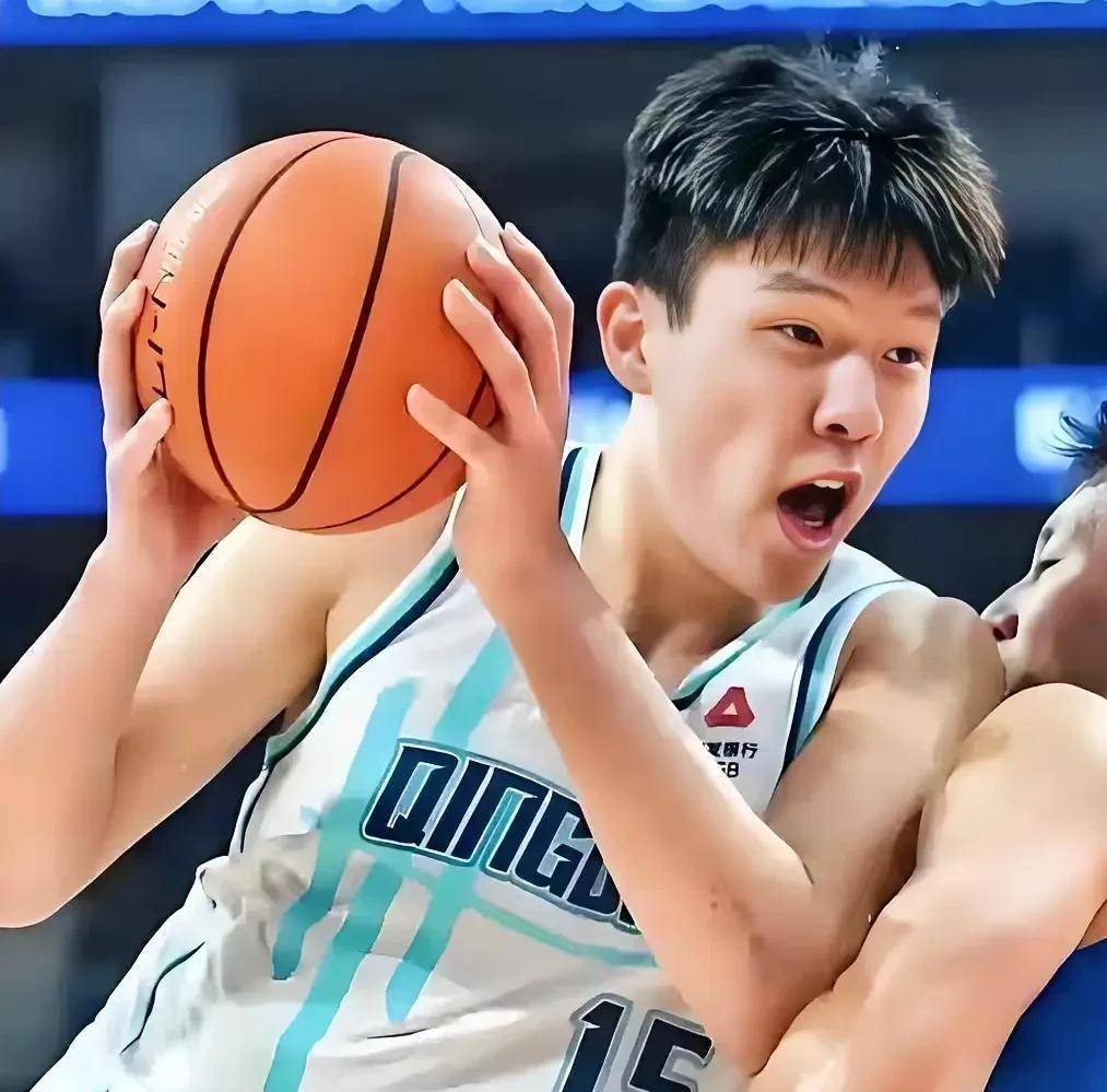 男篮热身前瞻：中国男篮对阵乌拉圭，3好消息1坏消息，王俊杰有望迎来首发
