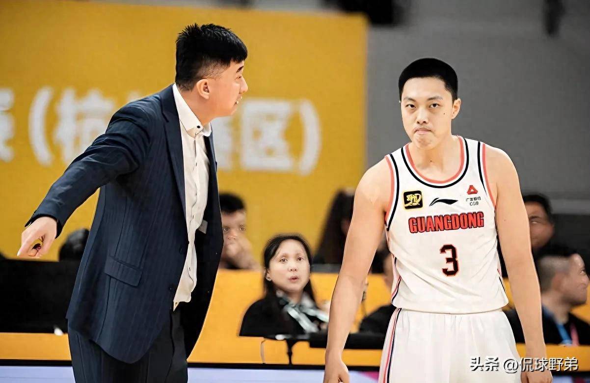CBA广东男篮消息！朱芳雨“降职留用”？徐昕归期无望 难觅大外援