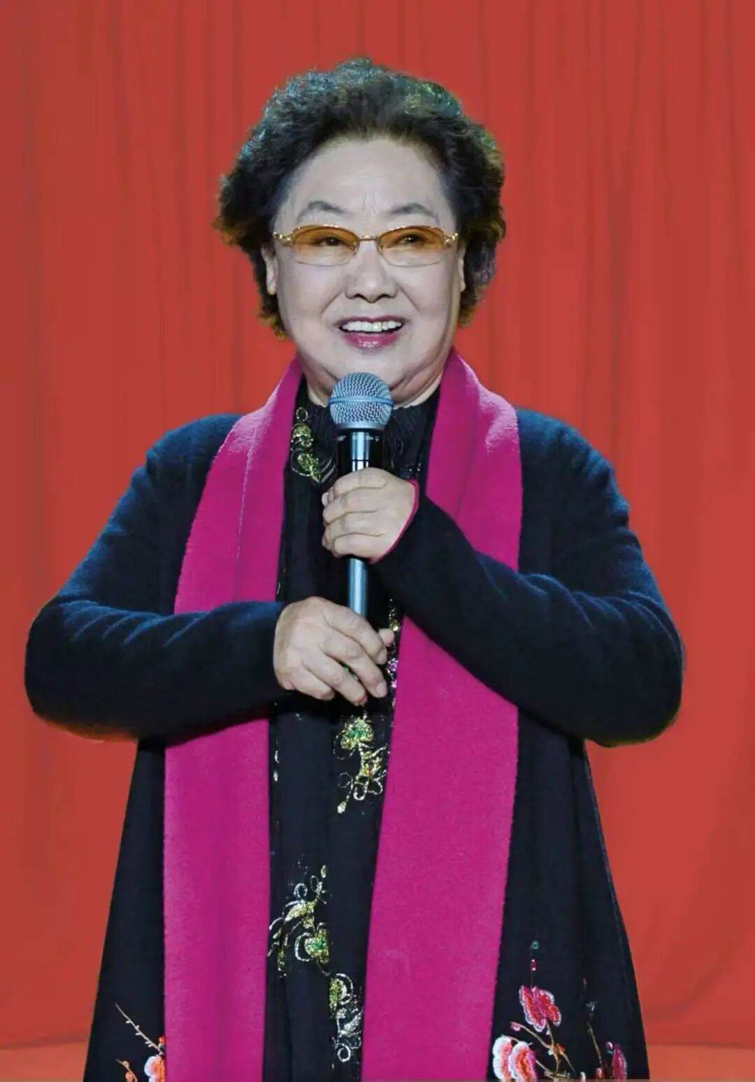 “人民艺术家”郭兰英逝世，享年97岁