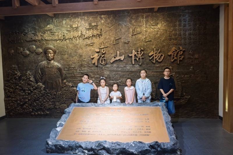 “小候鸟”飞进工地，中建五局山东公司让爱“零距离”