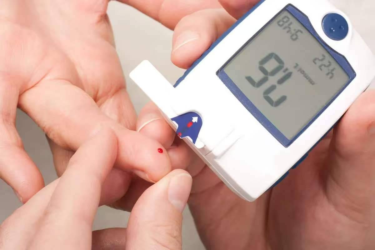 原创            很快就肾衰竭！医生忠告：糖尿病患者若常出现5个症状，立即就医
