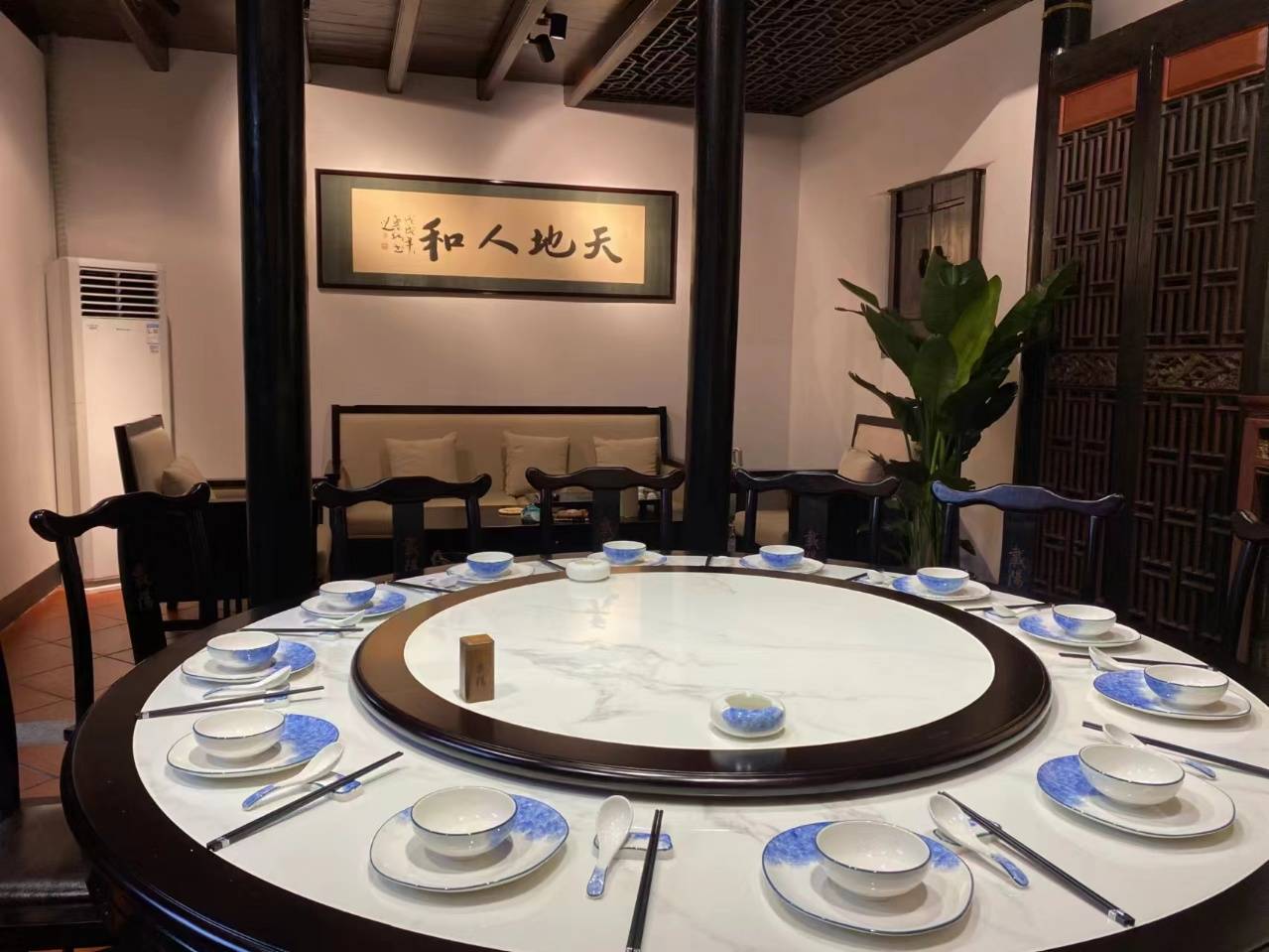 古镇茶馆推荐指南，载阳茶馆体验非遗潮剧魅力