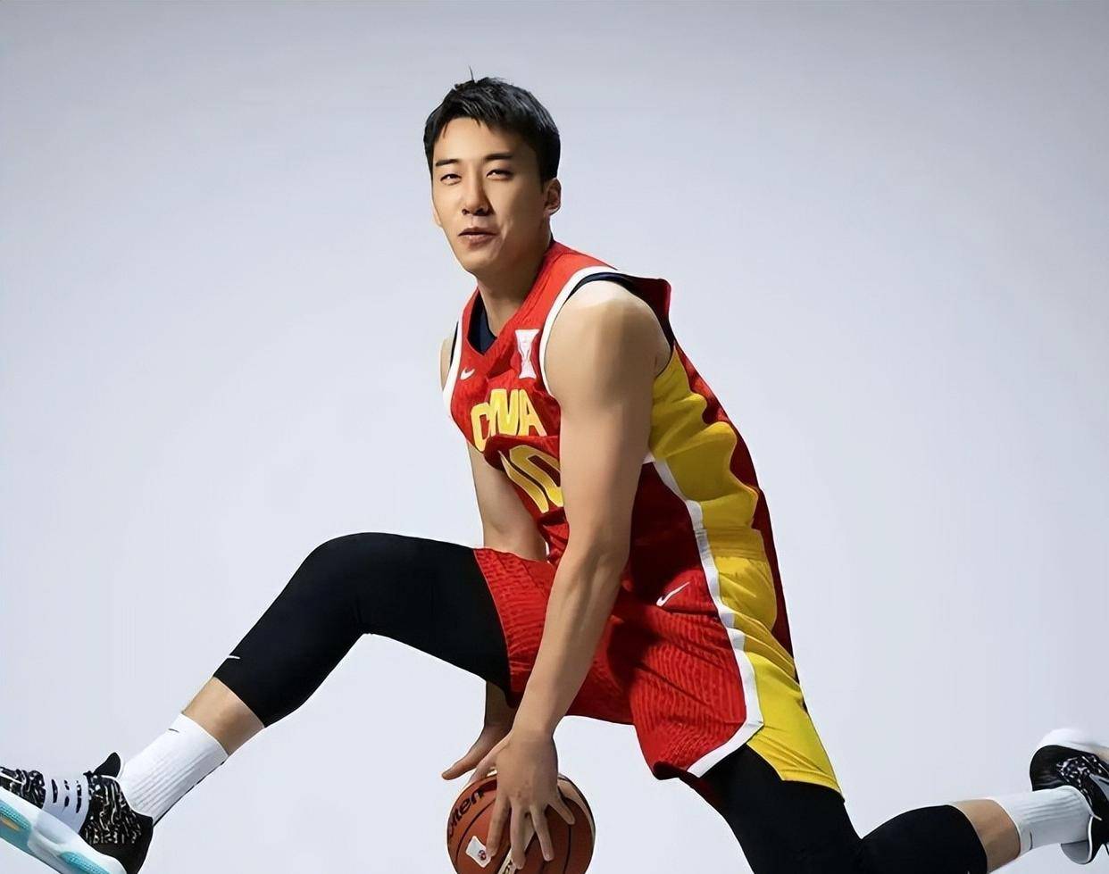 签约尘埃落定！中国男篮国手王俊杰敲定合约，正式加盟香港金牛俱乐部