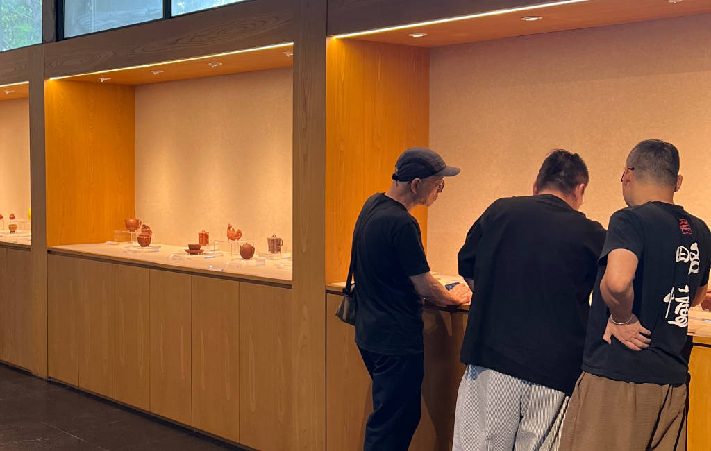 “听海”紫砂艺术展：呈现明清紫砂的海外遗珍
