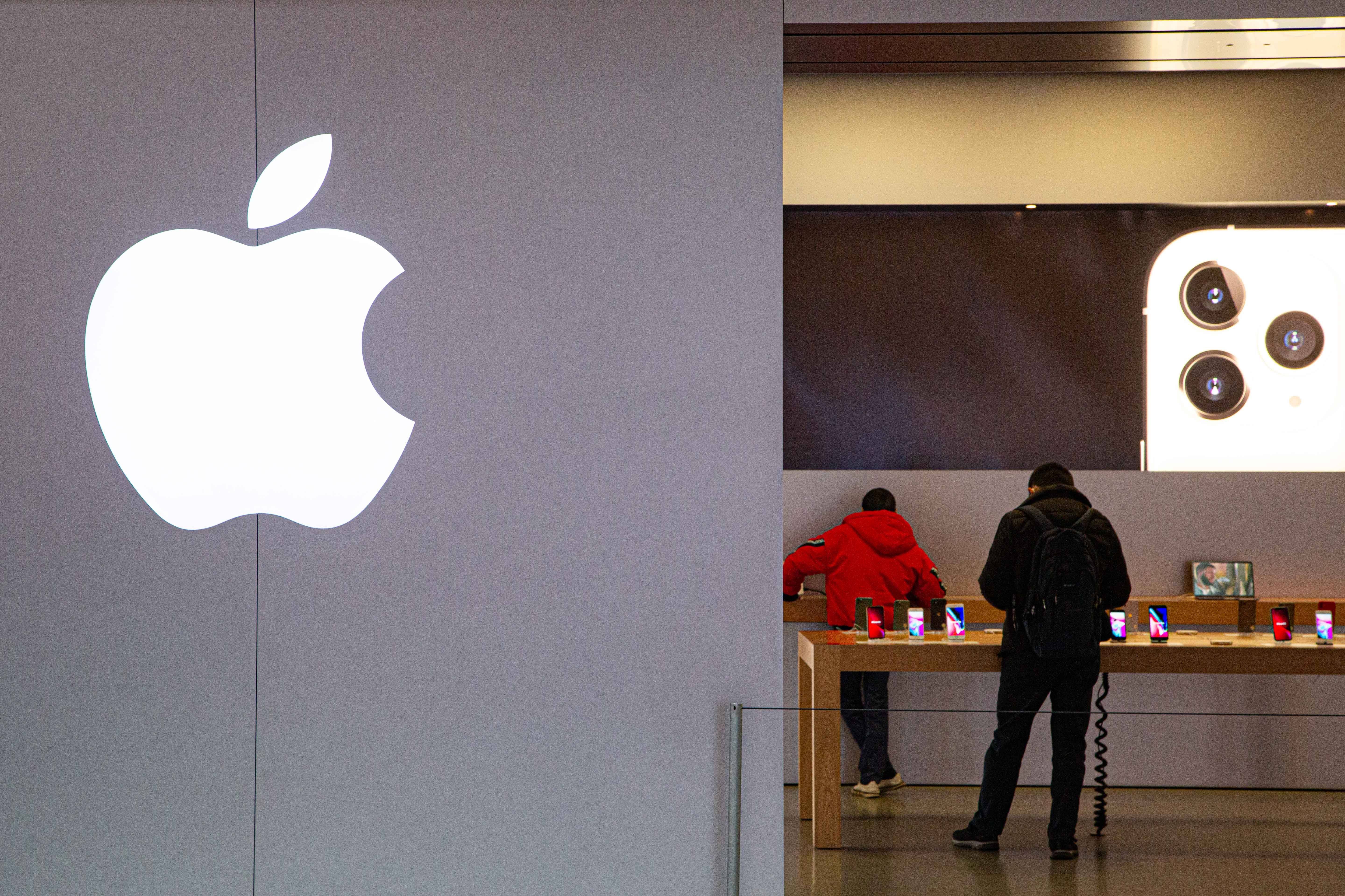 iPhone 17系列官网涨价线下大降价，差价达500元