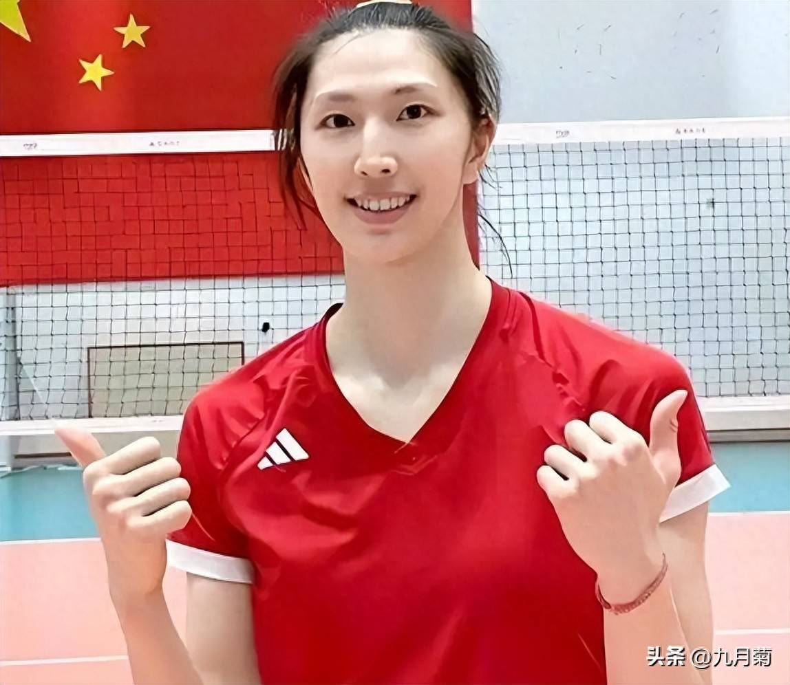 女排世界冠军：网传与富商丈夫离婚、无儿无女，今在大学任教