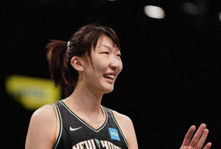 太敢讲！韩旭大胆开麦，点明WCBA、WNBA差距，吐槽教练分工混乱