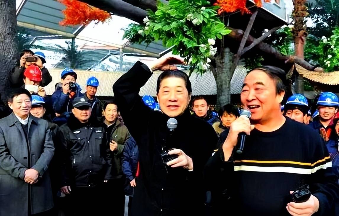 王佩元近照曝光，身形消瘦需拄拐！老观众感慨：当年捧哏也老了(图18)