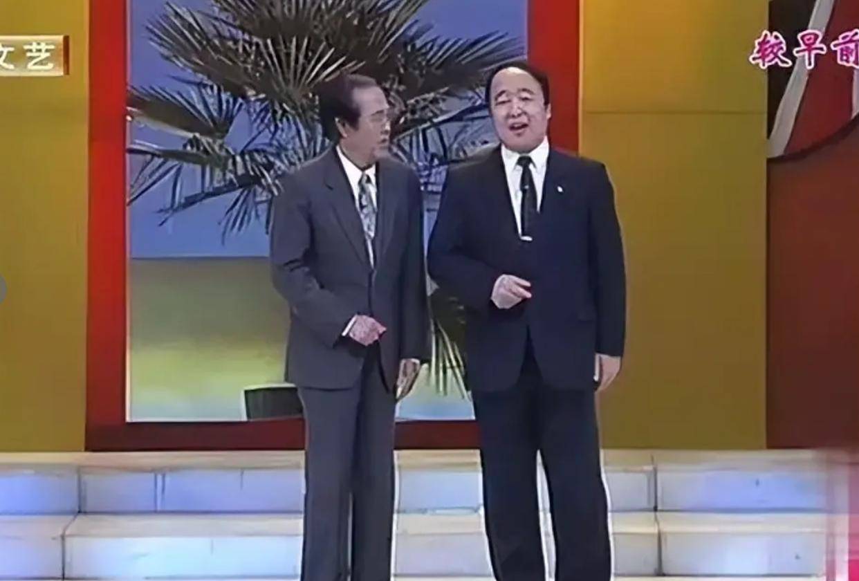 王佩元近照曝光，身形消瘦需拄拐！老观众感慨：当年捧哏也老了(图13)