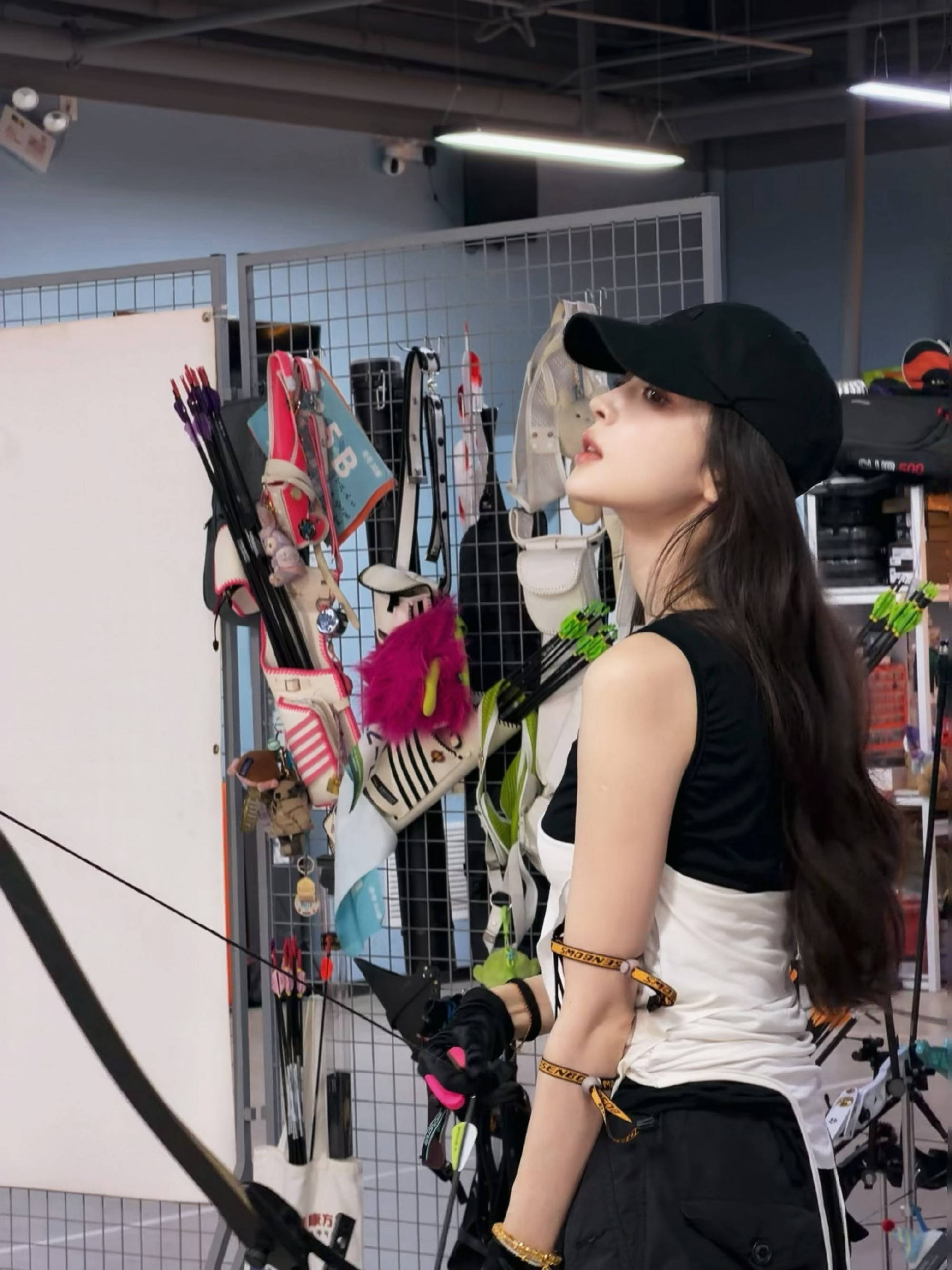 古力娜扎化身好意思女弓箭手太养眼！身姿挺拔气质在线