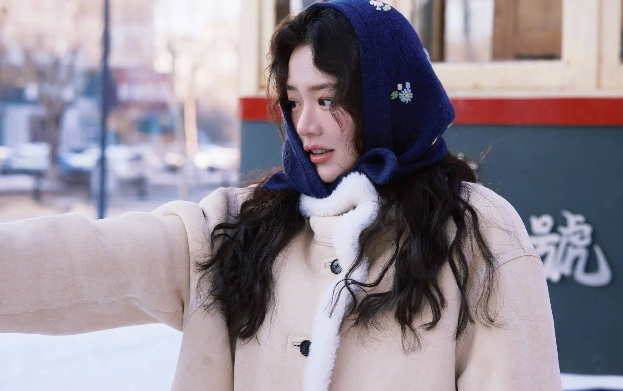 马念念纯晒长春旅游照！冬日雪地上粗犷驱驰元气满满