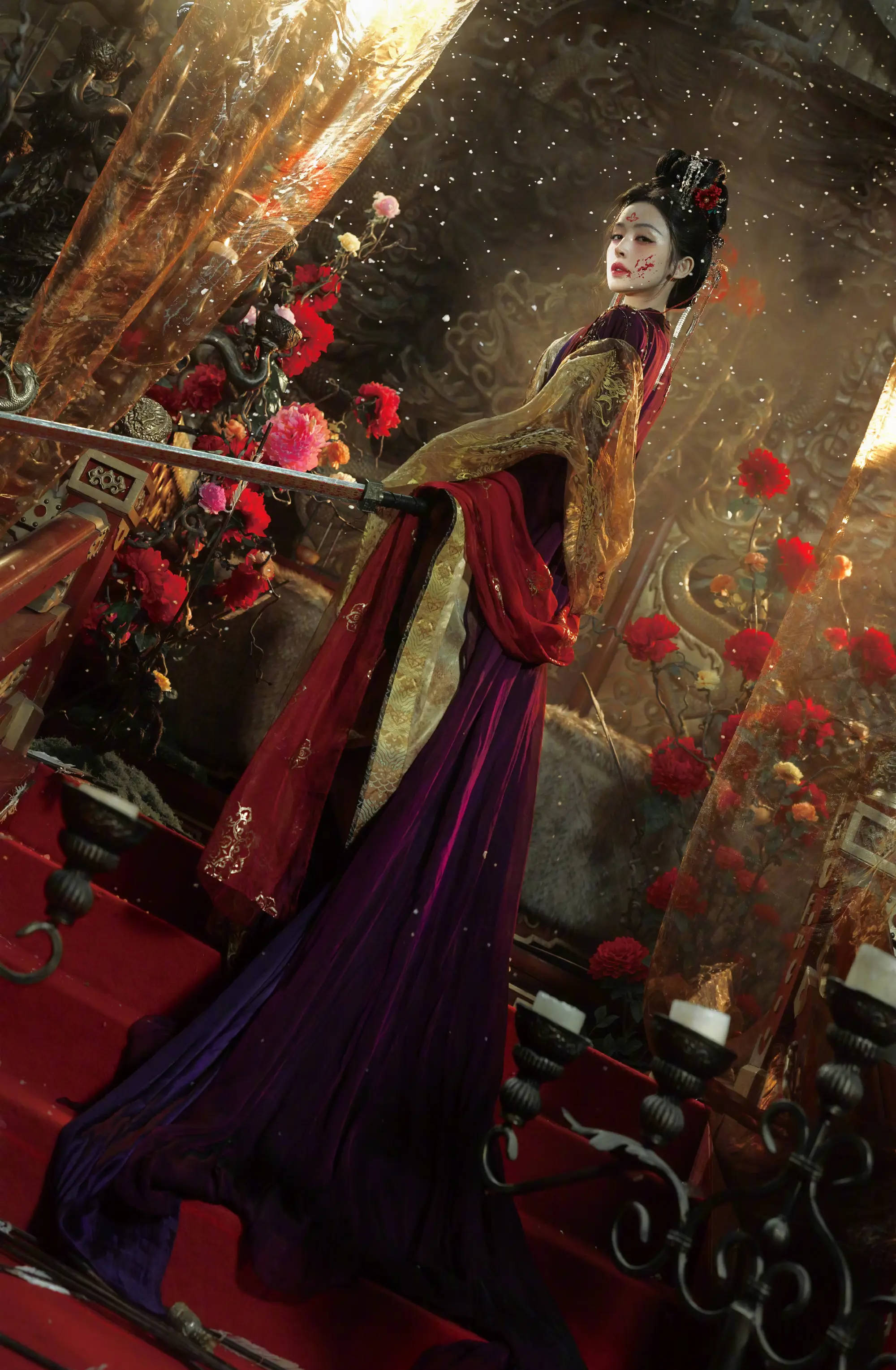 古力娜扎紫金古风裙配花钿 冷艳幻灭气质凉爽